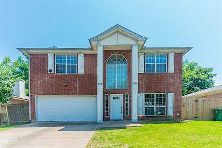 326 Moss Hill Drive Arlington, TX 76018