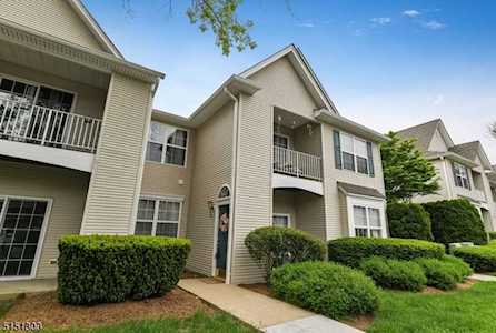 350 Cambridge Dr Butler Boro, NJ 07405