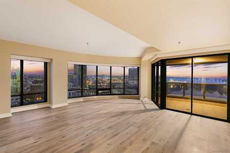 200 Harbor Dr #2002 San Diego, CA 92101