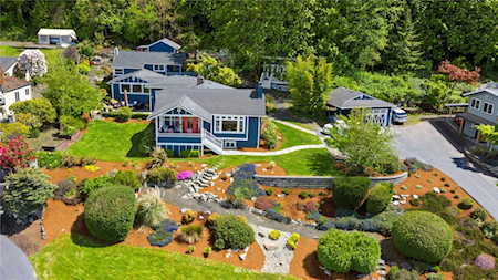 2439 Beach Dr E Port Orchard, WA 98366