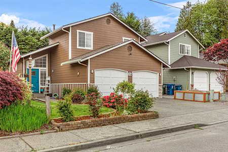 914 Harrison Ave Snohomish, WA 98290