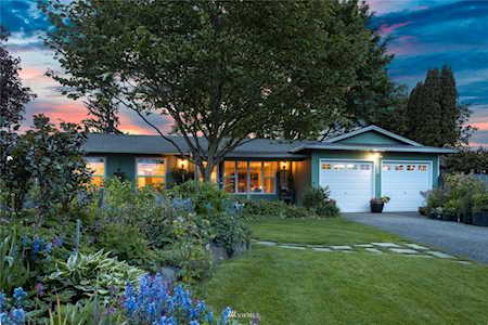 21220 3rd Place W Bothell, WA 98021