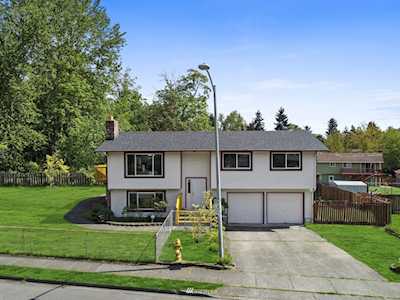 1320 Lake Youngs Way SE Renton, WA 98058