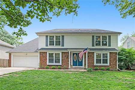 10233 Caenen St Lenexa, KS 66215