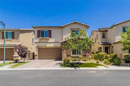 12246 Kings Eagle St Las Vegas, NV 89141