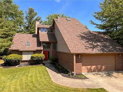 687 Royal Troon Ct Avon, IN 46123