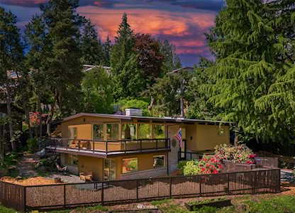3525 NE 162nd St Lake Forest Park, WA 98155