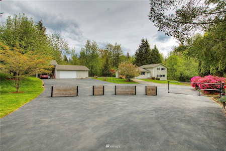 22720 255th Place SE Maple Valley, WA 98038