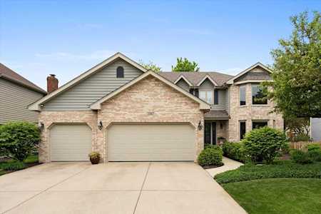 3747 Caine Dr Naperville, IL 60564