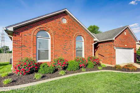 4912 Mount Holyoke Dr Louisville, KY 40216