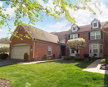 6160 Lone Oak Circle Holly Twp, MI 48439