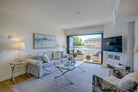 5726 La Jolla Boulevard #204 La Jolla, CA 92037