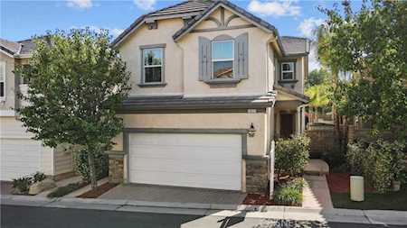 29227 Rio Lobo Way Valencia, CA 91354