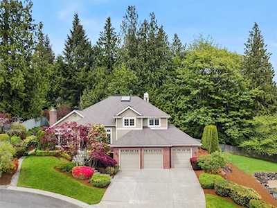 18332 NE 101st Ct Redmond, WA 98052