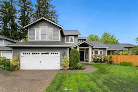 23419 SE 244th Ct Maple Valley, WA 98038