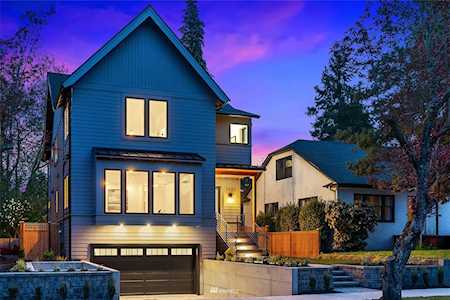 7721 38th Ave NE Seattle, WA 98115