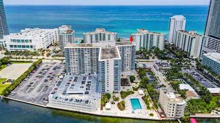 3800 S Ocean Drive #1712a Hollywood, FL 33019