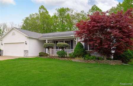 9227 Jill Marie Lane Swartz Creek, MI 48473