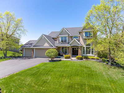 21806 Pine Tree Circle Lakeville, MN 55044