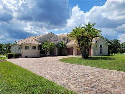 16731 Oak Grove Ct Alva, FL 33920