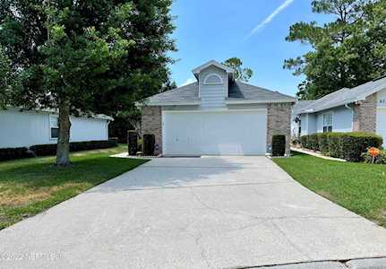 4591 Wandering Oaks Ct Jacksonville, FL 32257