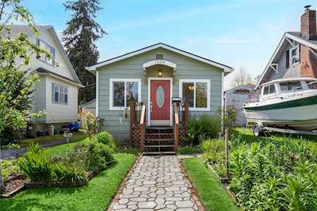 1028 Rockefeller Ave Everett, WA 98201