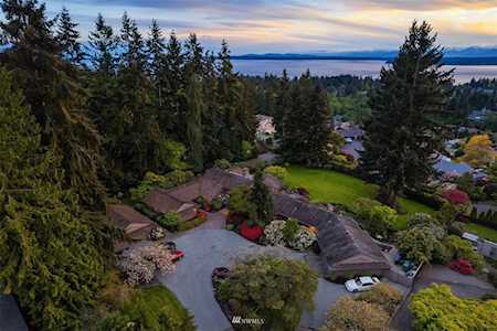 825 NW 197th St Shoreline, WA 98177
