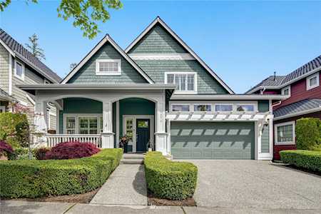 2076 NE Newton Ln Issaquah, WA 98029