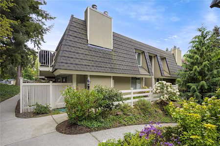 9904 NE 124th St #1003 Kirkland, WA 98034