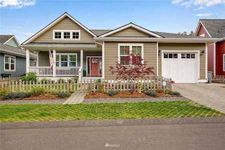 329 Anchor Ln Port Ludlow, WA 98365