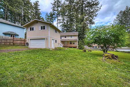 14013 Lakeview Way NW Gig Harbor, WA 98329