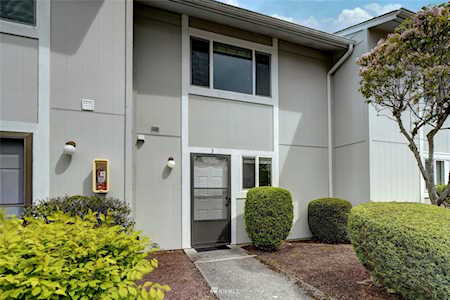 10617 SE 252nd St #M3 Kent, WA 98030