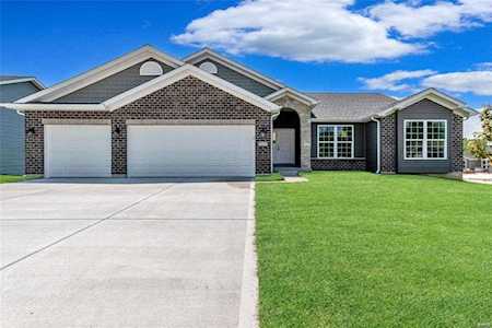 325 Cimarron Valley Trl Wentzville, MO 63385