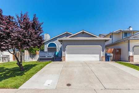 134 Creekside Circle Sacramento, CA 95823