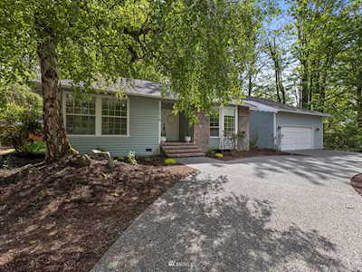 13418 175th Ave SE Renton, WA 98059