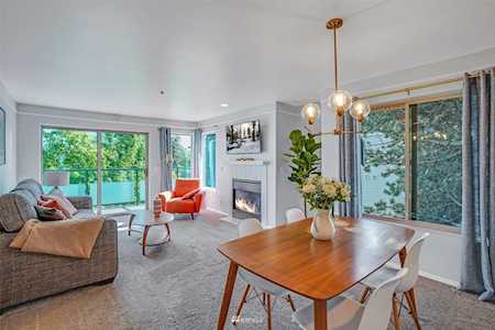 15345 Sunwood Blvd #D304 Tukwila, WA 98188