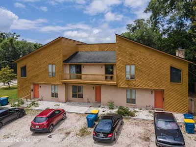 1304 Magnolia Cir Jacksonville, FL 32211