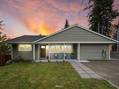 22005 67th Place W Mountlake Terrace, WA 98043