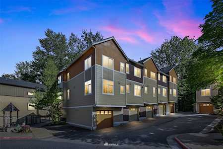2219 NW Hidden Lane Issaquah, WA 98027