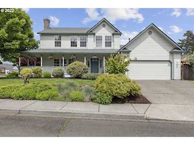 4119 SE Northridge Dr Milwaukie, OR 97222