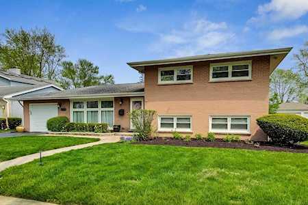 501 N Wilshire Ln Arlington Heights, IL 60004