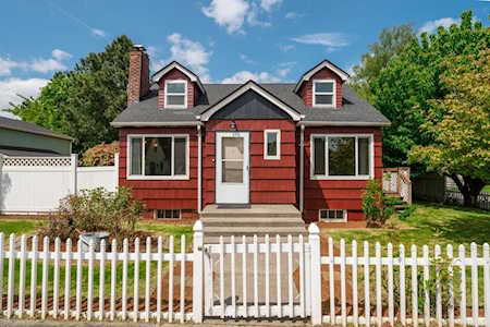 133 C St SE Castle Rock, WA 98611