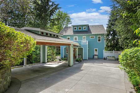 27170 Woodpecker Hill Rd NE Poulsbo, WA 98370