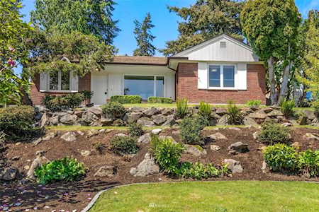 6837 51st Ave NE Seattle, WA 98115