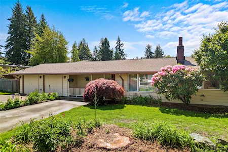 1504 143rd Ave SE Bellevue, WA 98007