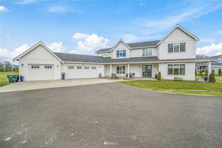 23813 70th St E Buckley, WA 98321