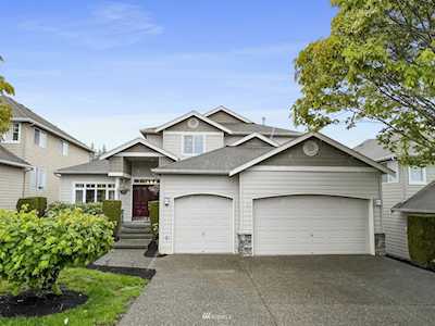 22547 SE 14th Place Sammamish, WA 98075