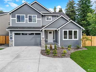 10909 71 Avenue Ct E Puyallup, WA 98373