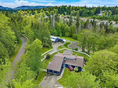 1305 238th Ave SE Sammamish, WA 98075