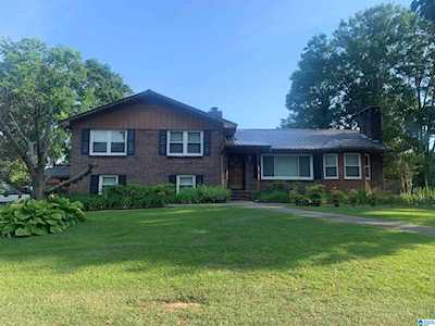 1657 Jaye Drive Gardendale, AL 35071